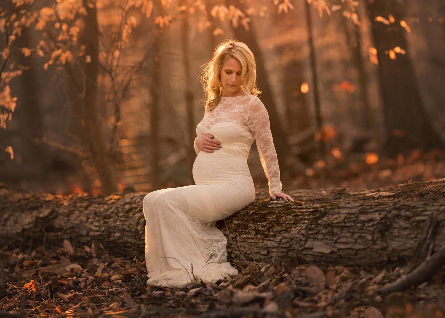 Golden hour maternity photo shoot by Maria from Maria Angeles photography